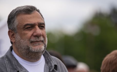 Azerbaijan Detains Ruben Vardanyan at Lachin Checkpoint