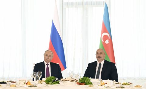 Putin and Aliyev Discuss Economic and Humanitarian Cooperation During Baku State Visit