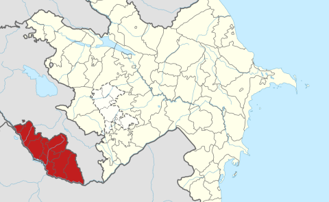 Nakhchivan Taxi Drivers Face Restrictions and Fines in Turkey