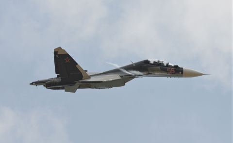 Armenien verhandelt erneut mit Russland über den Kauf von SU-30SM-Kampfflugzeugen