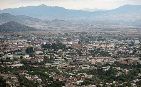 Bulgarische Parlamentarier besuchen Bergkarabach