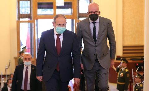 Charles Michel besucht Armenien